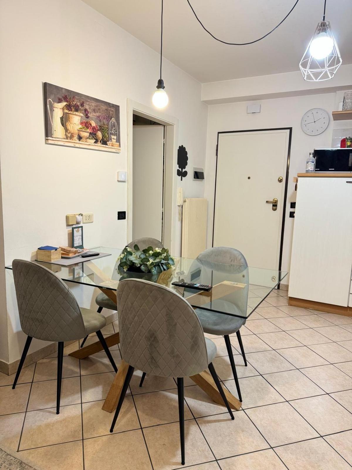 Duomo Nest Entire Apartment Тренто Екстериор снимка