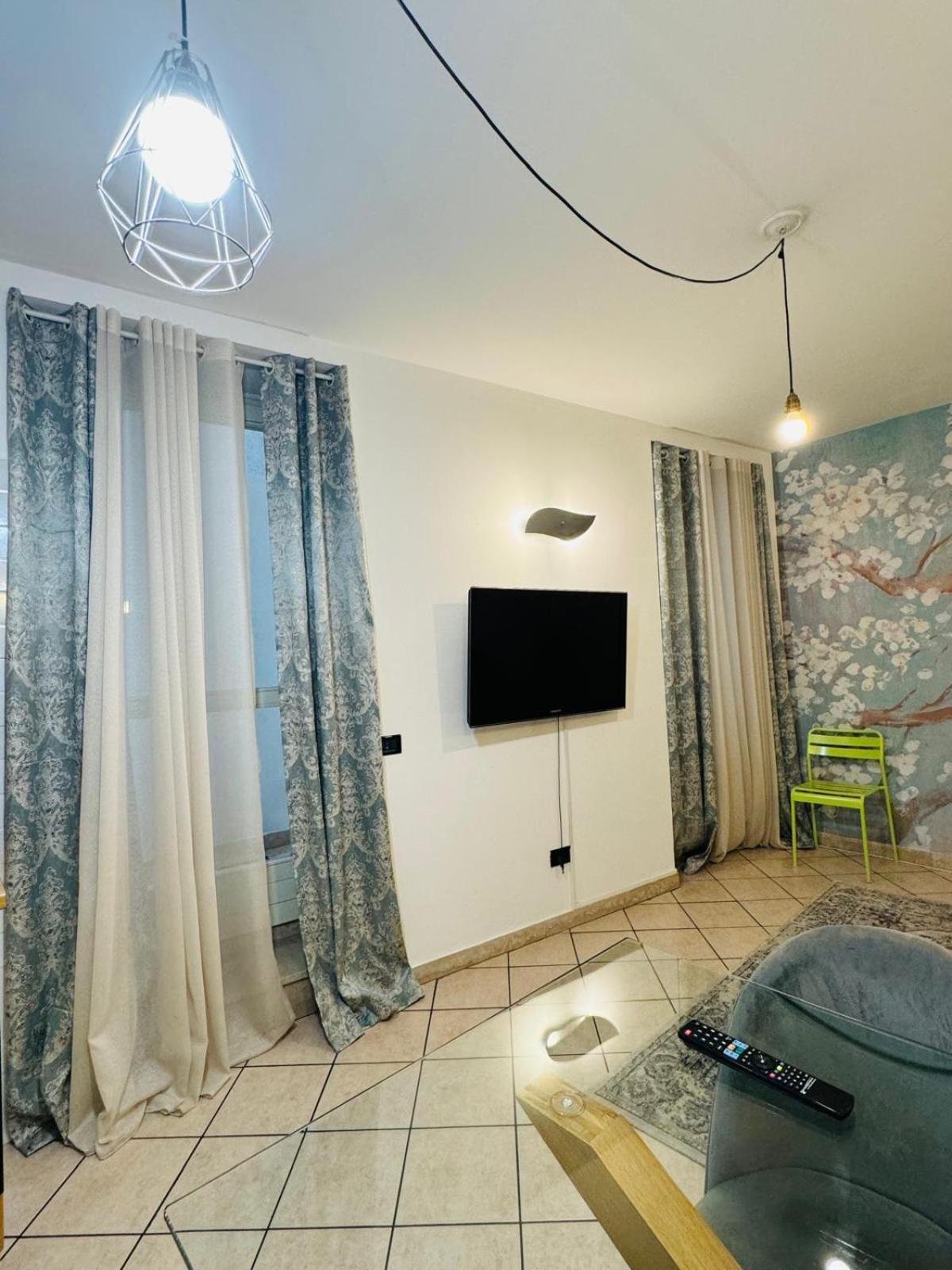 Duomo Nest Entire Apartment Тренто Екстериор снимка